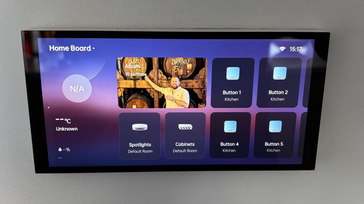 The Best Smart Home Touchscreen Control Panels for Singapore HDBs and Condos in 2026